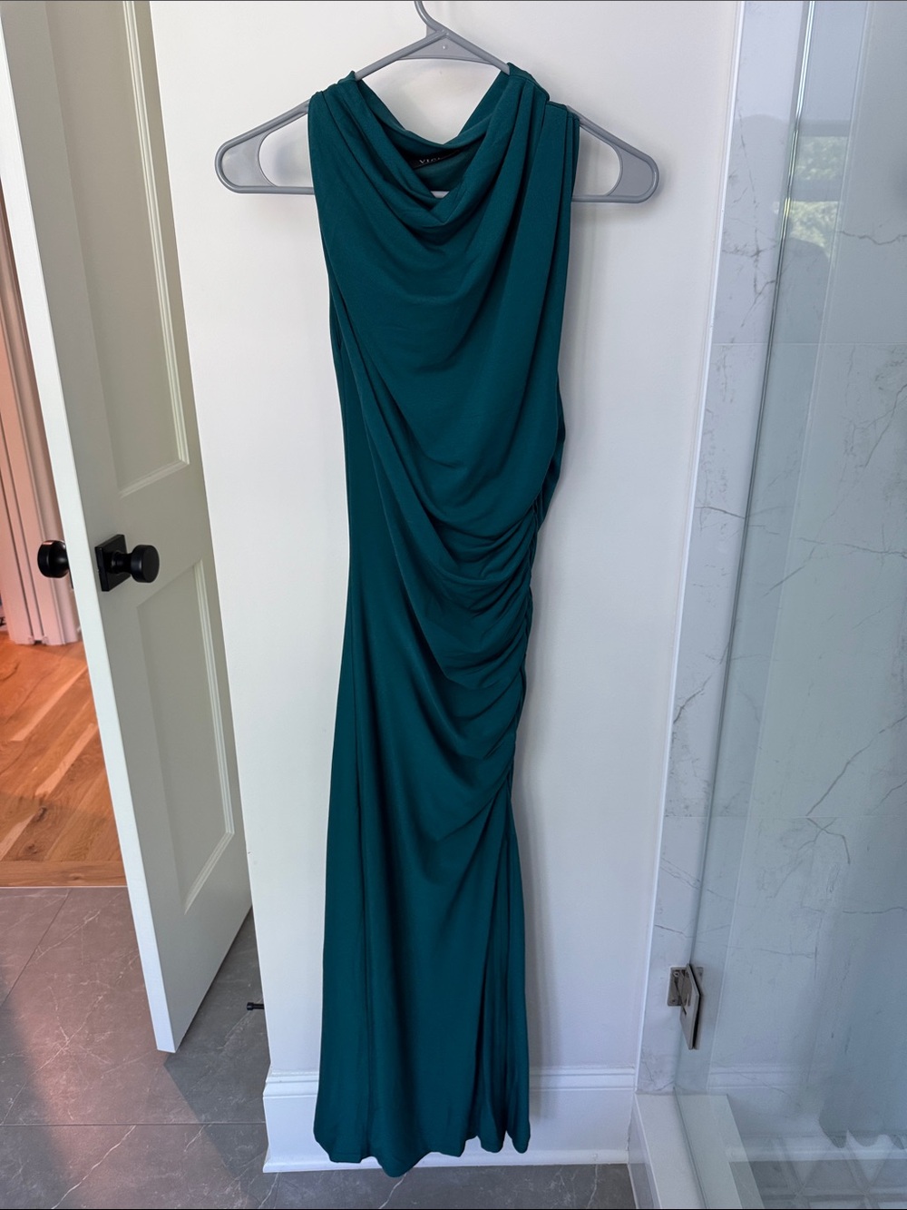 Vici emerald Green Sleeveless Evening Dress